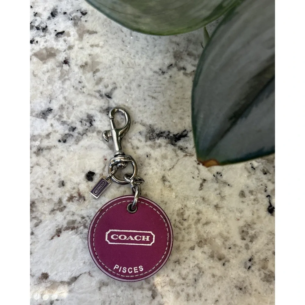 VTG Rare Limited Edition Coach Pisces Astrology Charm Key Chain Pink Silver Y2K
